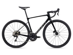 Silniční kolo Giant Defy Advanced 2 v barvě Abyss Black